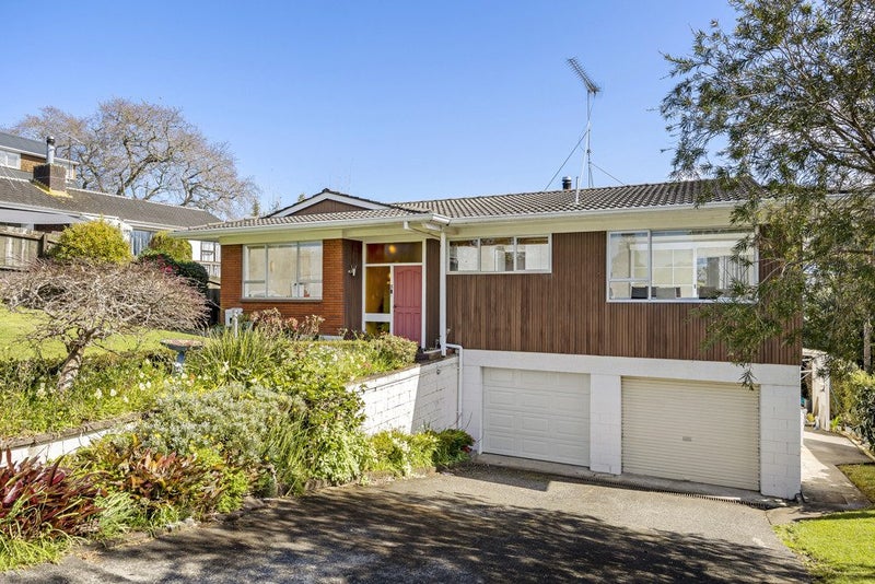 8 Sunnyridge Place, Hillsborough, Auckland - Carousel 2