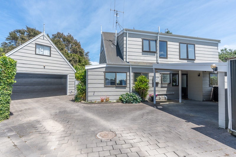 6 Chestnut Place, Pukete, Hamilton - Carousel 1