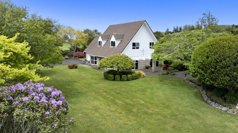 136 Bird Road, Bird Road, Stratford - Carousel 1