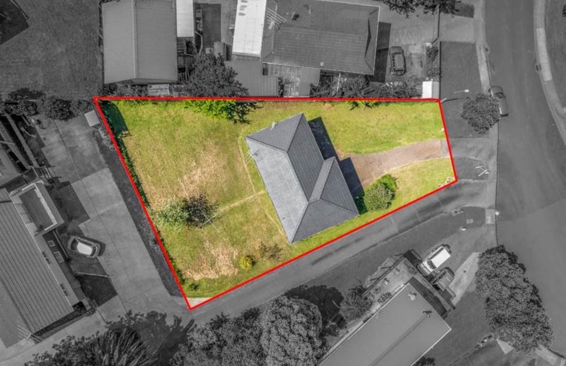 29 Virgo Place, Glen Eden, Auckland - Carousel 2
