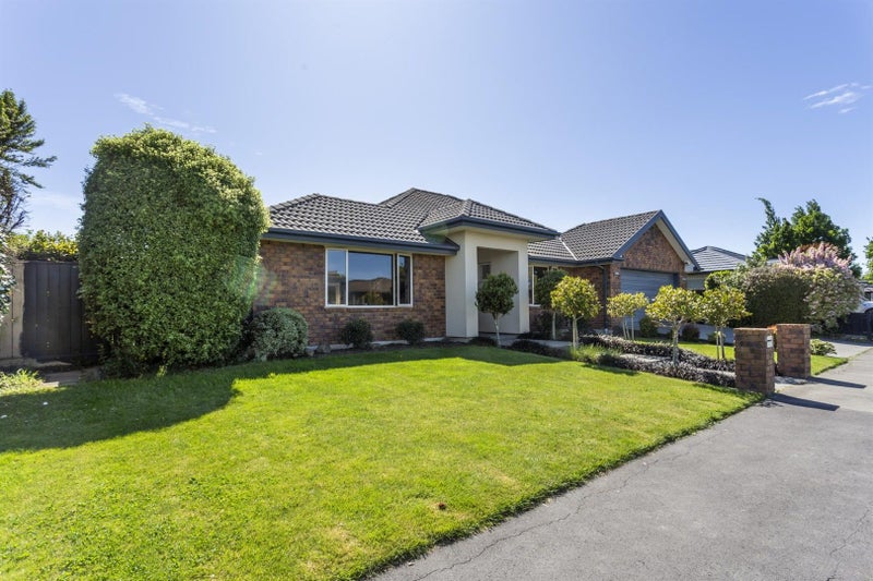 16 Te Pihopa Way, Aidanfield, Christchurch - Carousel 20