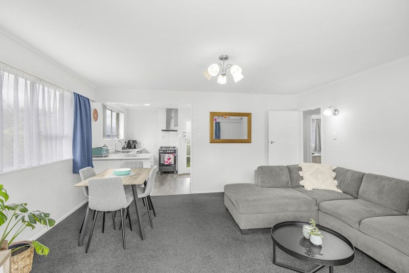 5A Enfield Street, Wainuiomata, Lower Hutt - Carousel 2