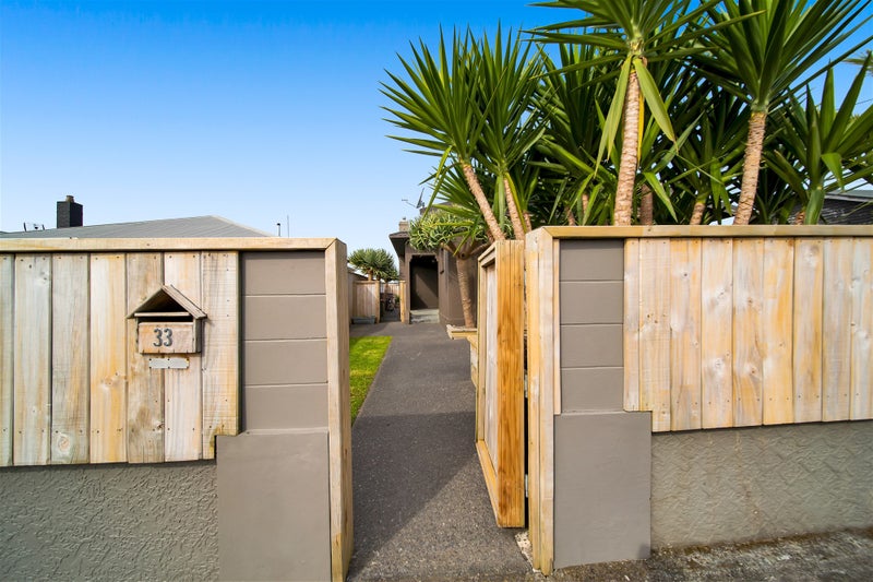 1/33 Sanders Avenue, Westown, New Plymouth - Carousel 1