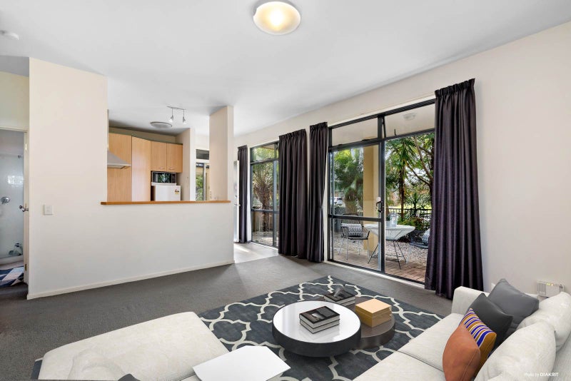 74/2 Armoy Drive, East Tamaki, Auckland - Carousel 1