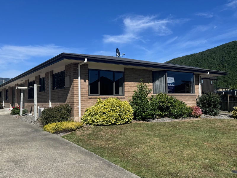 7 Nautique Place, Waikawa, Picton - Carousel 1