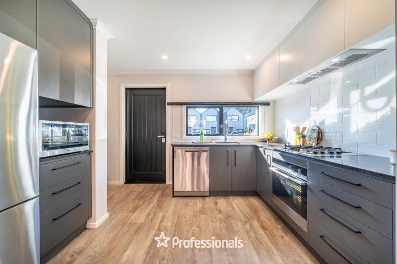 4 Betty Boyes Street, Wallaceville, Upper Hutt - Carousel 2