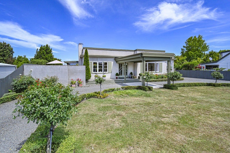 201 Frimley Avenue, Frimley, Hastings - Carousel 2