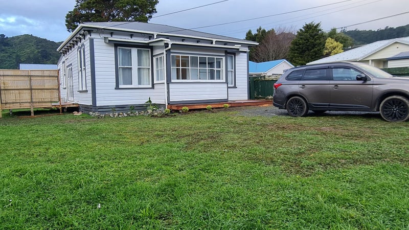 95 Rata Street, Naenae, Lower Hutt - Carousel 1