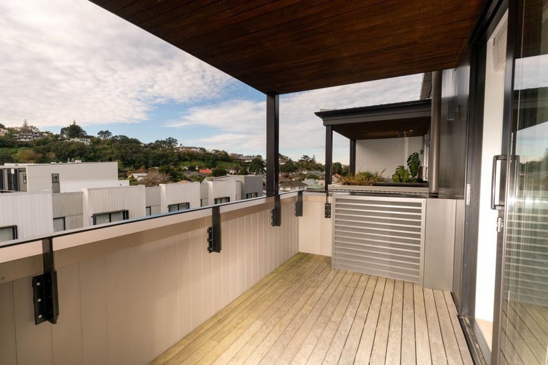 303/1 Kimiora Street, Three Kings, Auckland - Carousel 11