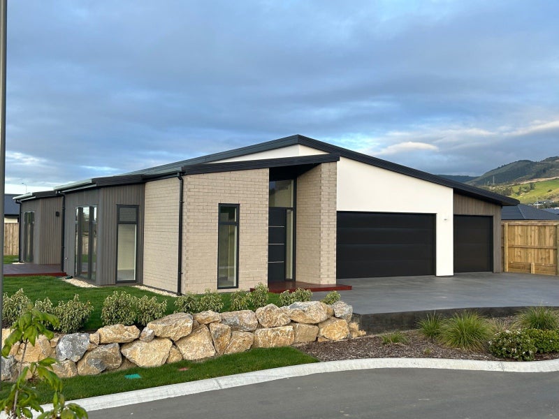 38 Greenway Crescent, Hope, Richmond - Carousel 2