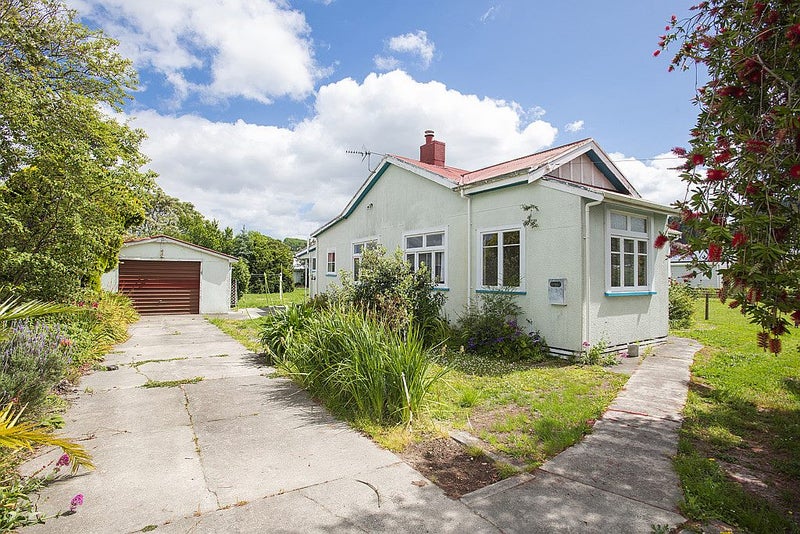 34 Valley Road, Mangapapa, Gisborne - Carousel 1