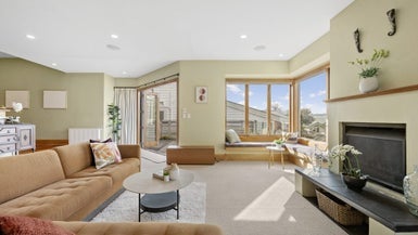 29 Grant Road, Thorndon, Wellington - Carousel 1