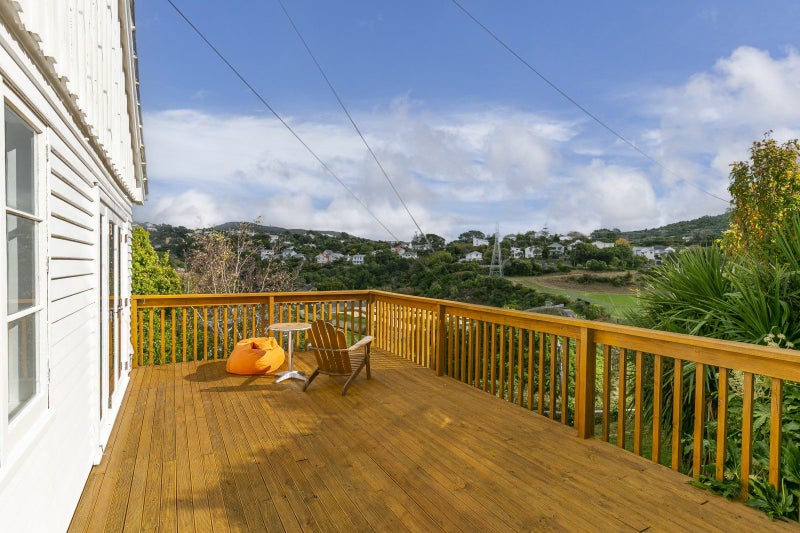 100 Curtis Street, Northland, Wellington - Carousel 2