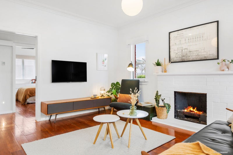 7 Pinewood Street, Avondale, Auckland - Carousel 2