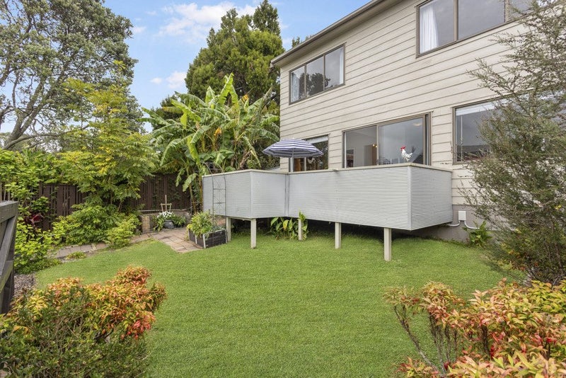 13/15 Roseberry Avenue, Birkenhead, Auckland - Carousel 2