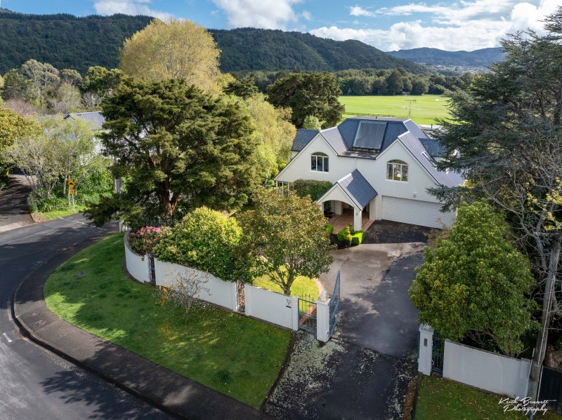 70 Barton Road, Heretaunga, Upper Hutt - Carousel 2