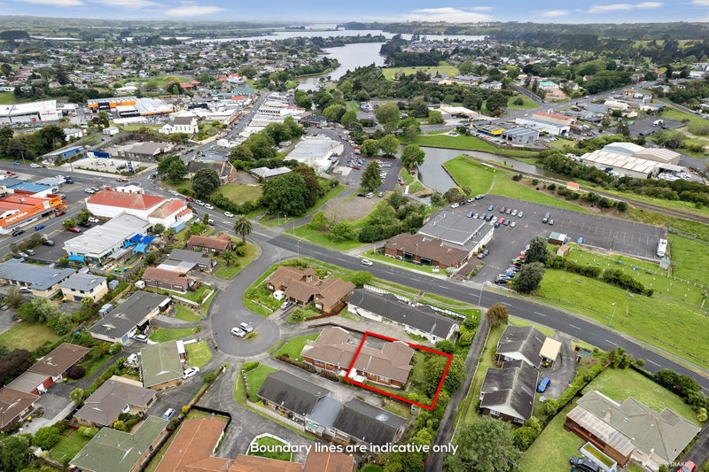 5B Civic Place, Waiuku, Waiuku - Carousel 2