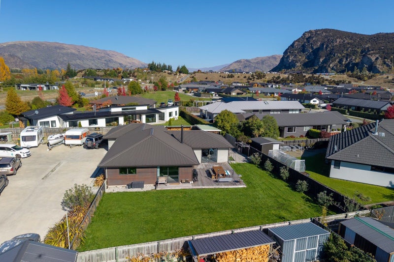 41 Finch Street, Albert Town, Wanaka - Carousel 1