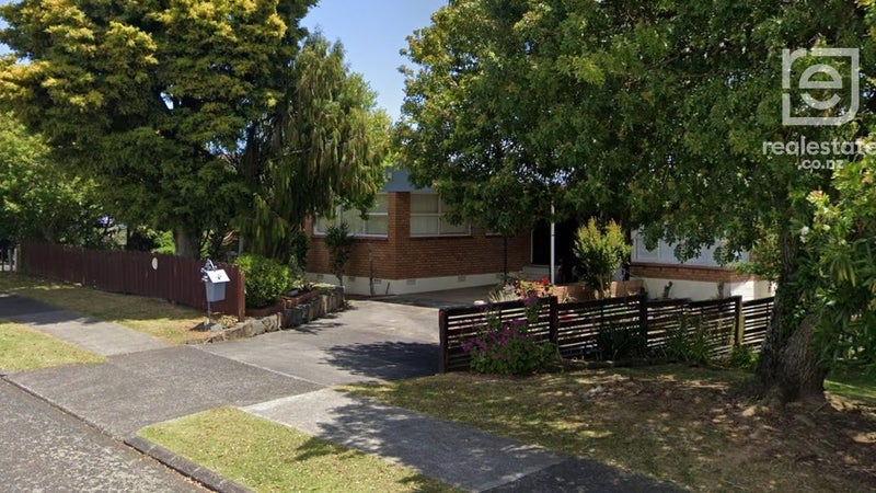 13 Walden Place, Mangere East, Auckland - Carousel 1