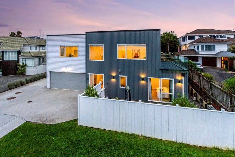 12A Ringwood Street, Torbay, Auckland - Carousel 1
