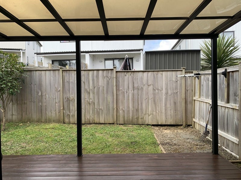 1/18 Kaimai Avenue, Massey, Auckland - Carousel 2