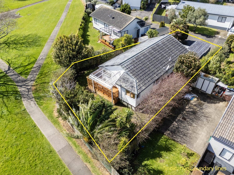 1/31 De Quincey Terrace, Highland Park, Auckland - Carousel 1