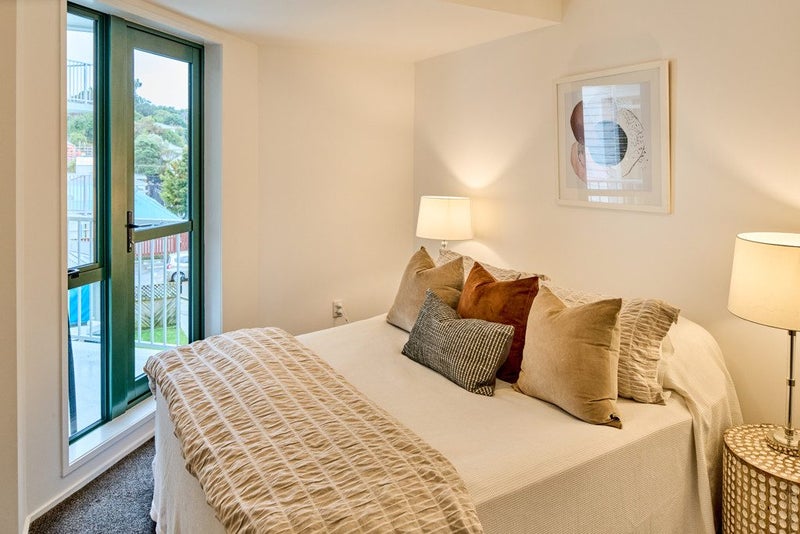 C10/13 Palm Grove, Berhampore, Wellington - Carousel 2