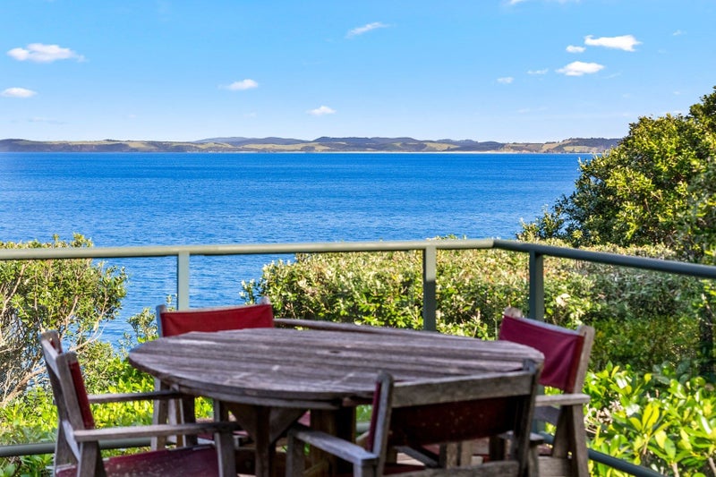 14 Penguin Street, Leigh - Carousel 1