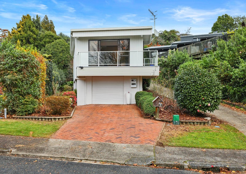 10A Exeter Place, Tihiotonga, Rotorua - Carousel 1