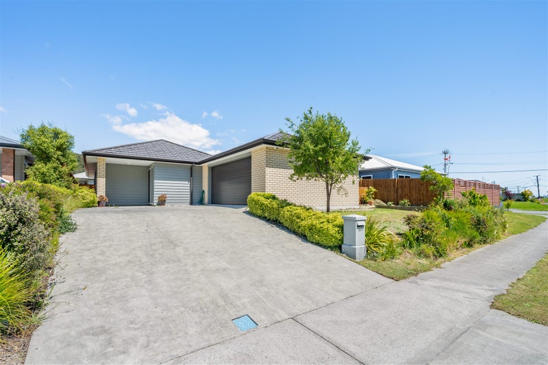 1377 High Street, Taita, Lower Hutt - Carousel 1