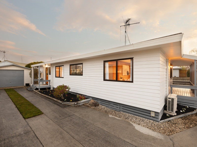 1 Beadle Place, St Andrews, Hamilton - Carousel 2