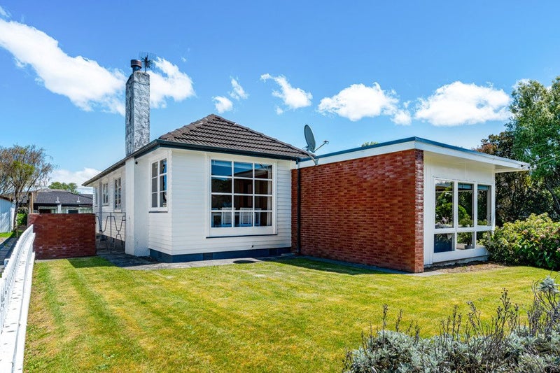 20 Thackeray Street, Trentham, Upper Hutt - Carousel 25