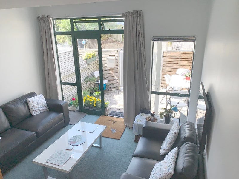 8/231 Marine Parade, Seatoun, Wellington - Carousel 1