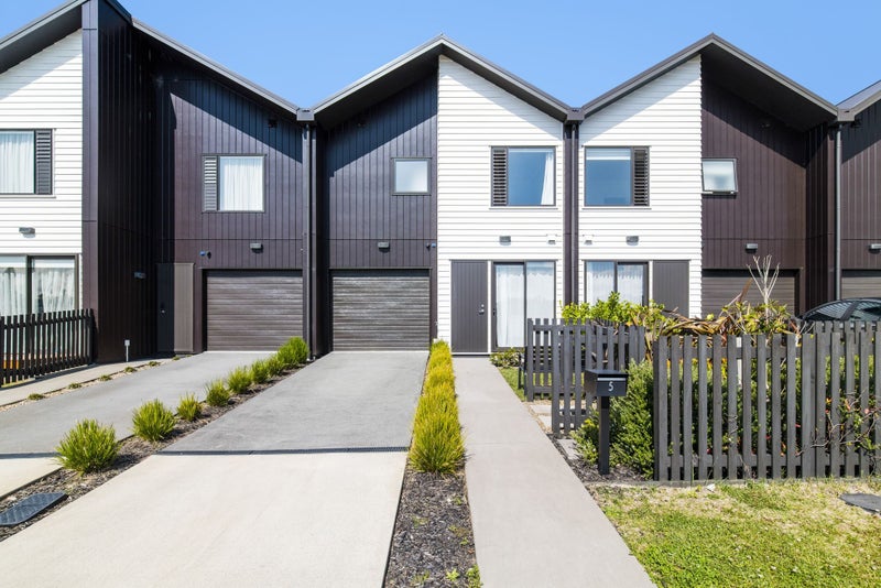 5 Koura Drive, Red Beach, Red Beach - Carousel 2