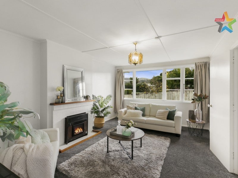 1036 High Street, Avalon, Lower Hutt - Carousel 1