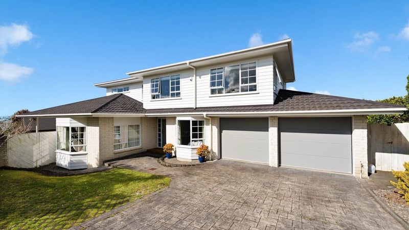 49 Westpark Drive, West Harbour, Auckland - Carousel 1