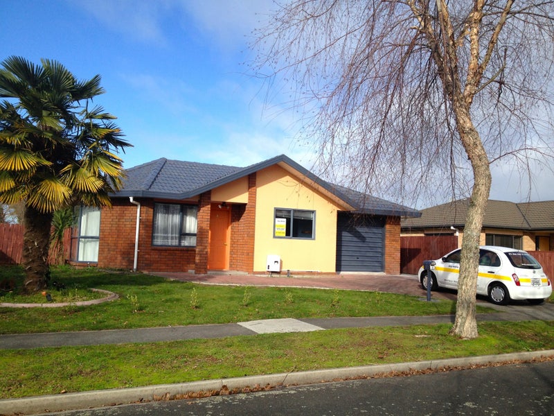 8 Sarindah Place, Fairview Downs, Hamilton - Carousel 2