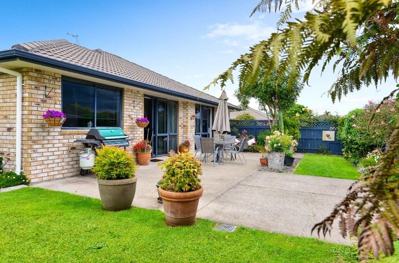 10 Arlington Court, Rototuna North, Hamilton - Carousel 2