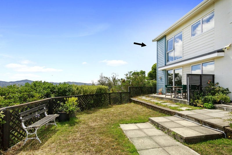 8D Nikau Road, Point Howard, Lower Hutt - Carousel 2