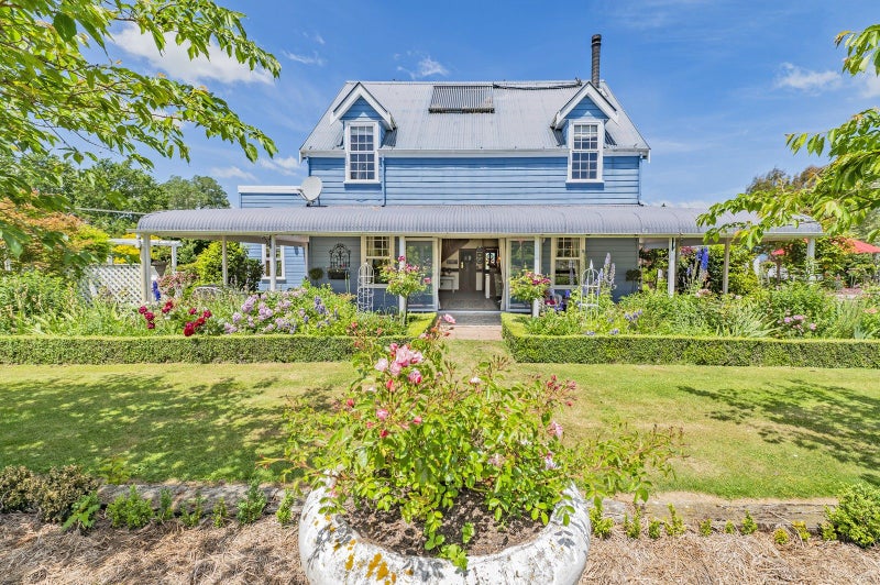 215 Ridgens Road, Christchurch - Carousel 1