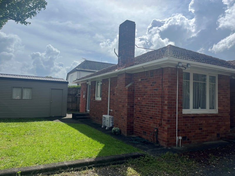 2A Huntingtree Avenue, Sandringham, Auckland - Carousel 2