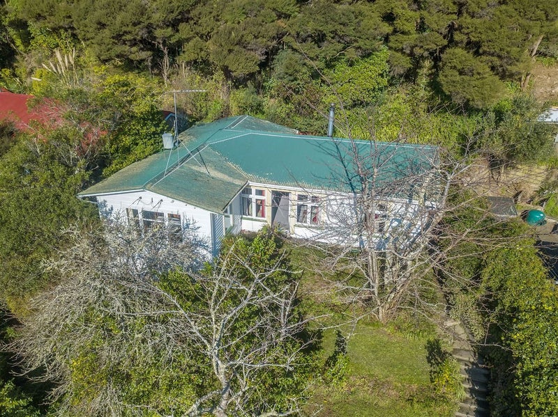 58 Cluny Road, Plimmerton, Porirua - Carousel 2
