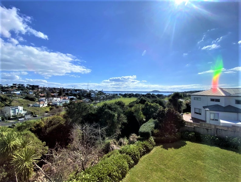 11 Takitimu Street, Orakei, Auckland - Carousel 1