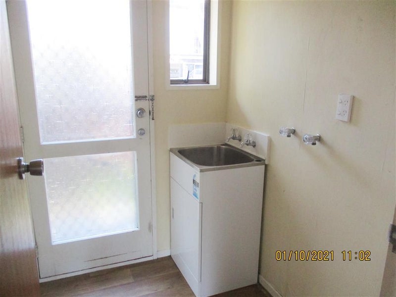 2/18 Cashmere Road, Cashmere, Christchurch - Carousel 16