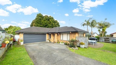 11 Ashland Place, Weymouth, Auckland - Carousel 1