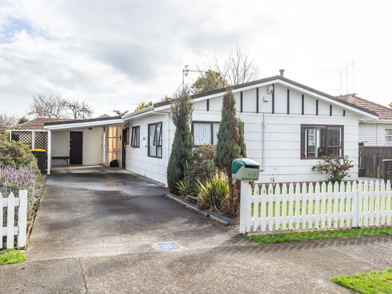 163 Bartholomew Road, Levin, Levin - Carousel 1