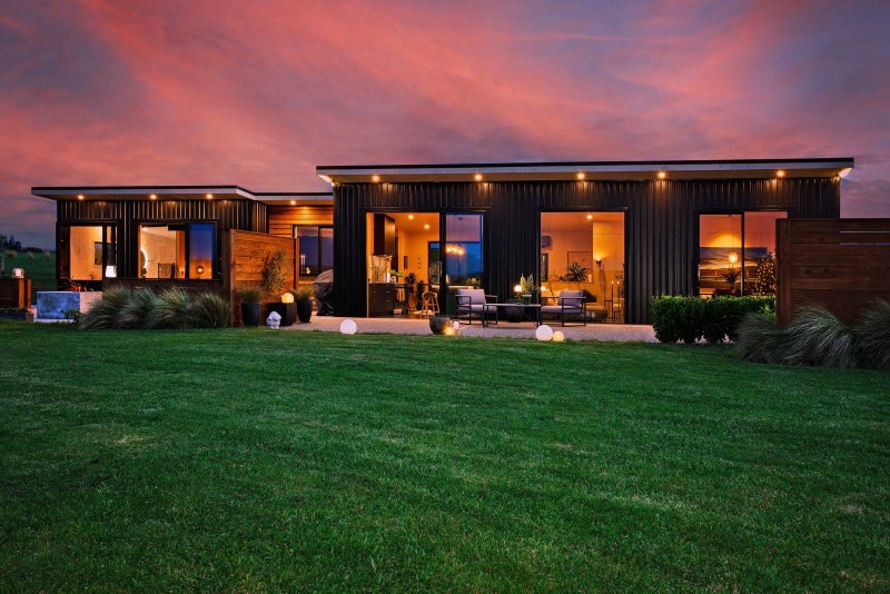 68 Sunrise Drive, Seaward Bush, Invercargill - Carousel 1