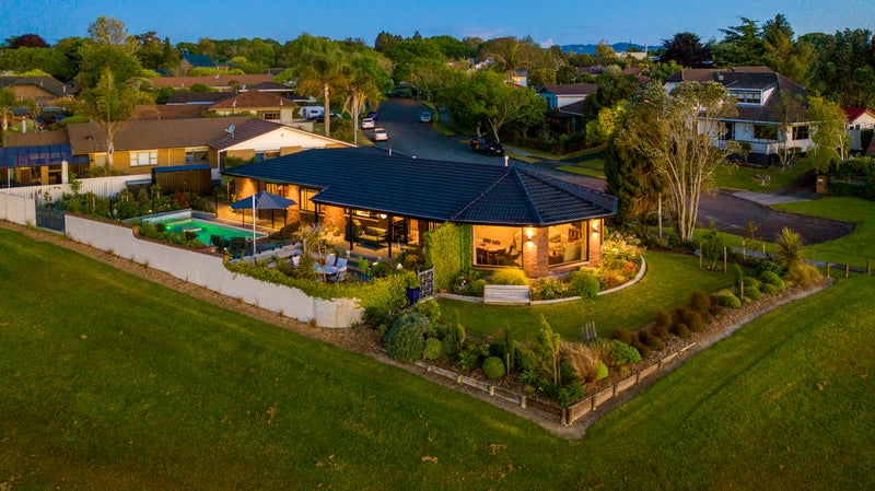 23 Emory Drive, Conifer Grove, Takanini - Carousel 2