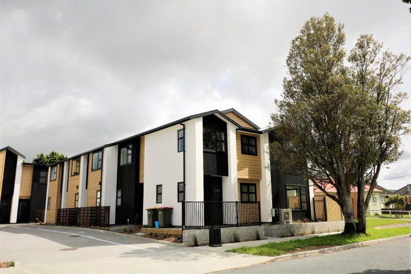 3/37 Sladden Street, Naenae, Lower Hutt - Carousel 1