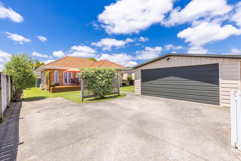 228 Fox Street, Hamilton East, Hamilton - Carousel 20